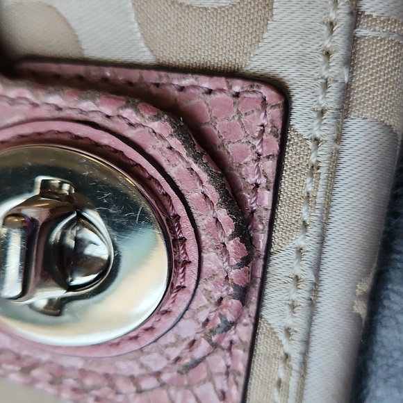 Coach Jacquard print turn lock wallet - Picture 12 of 12